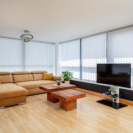 Large Central Penthouse In Leeds Лідс Екстер'єр фото