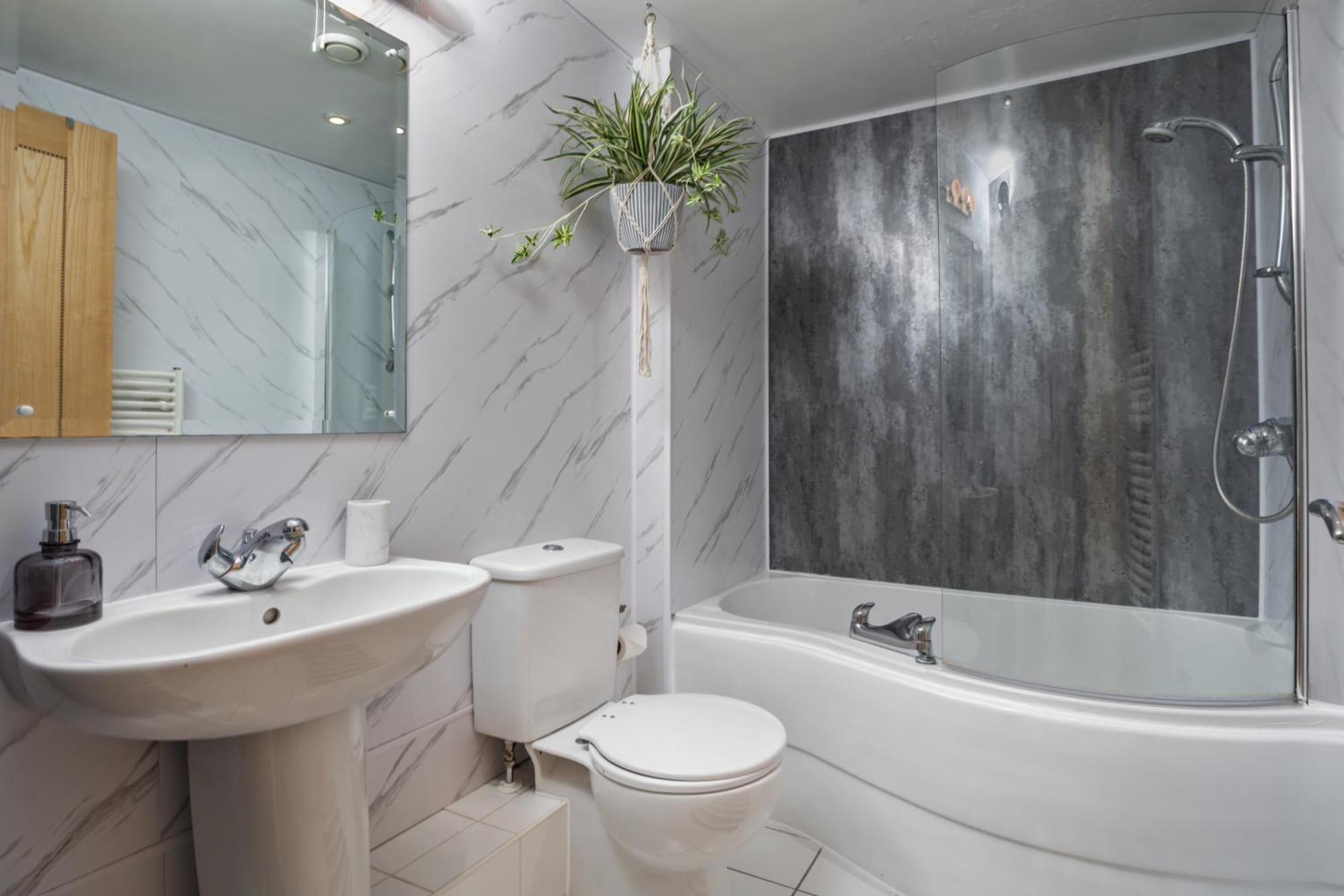 Large Central Penthouse In Leeds Лідс Екстер'єр фото