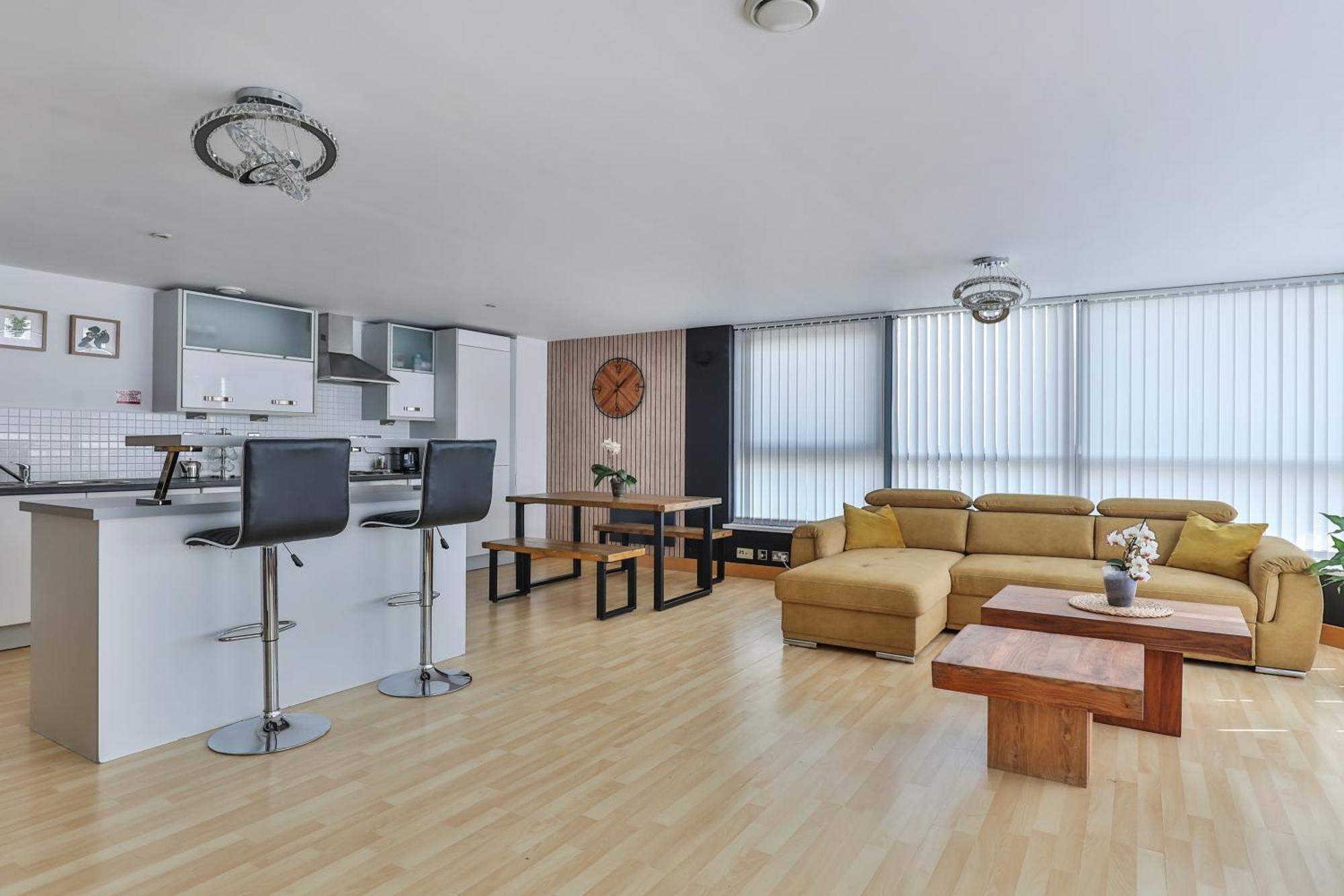 Large Central Penthouse In Leeds Лідс Екстер'єр фото