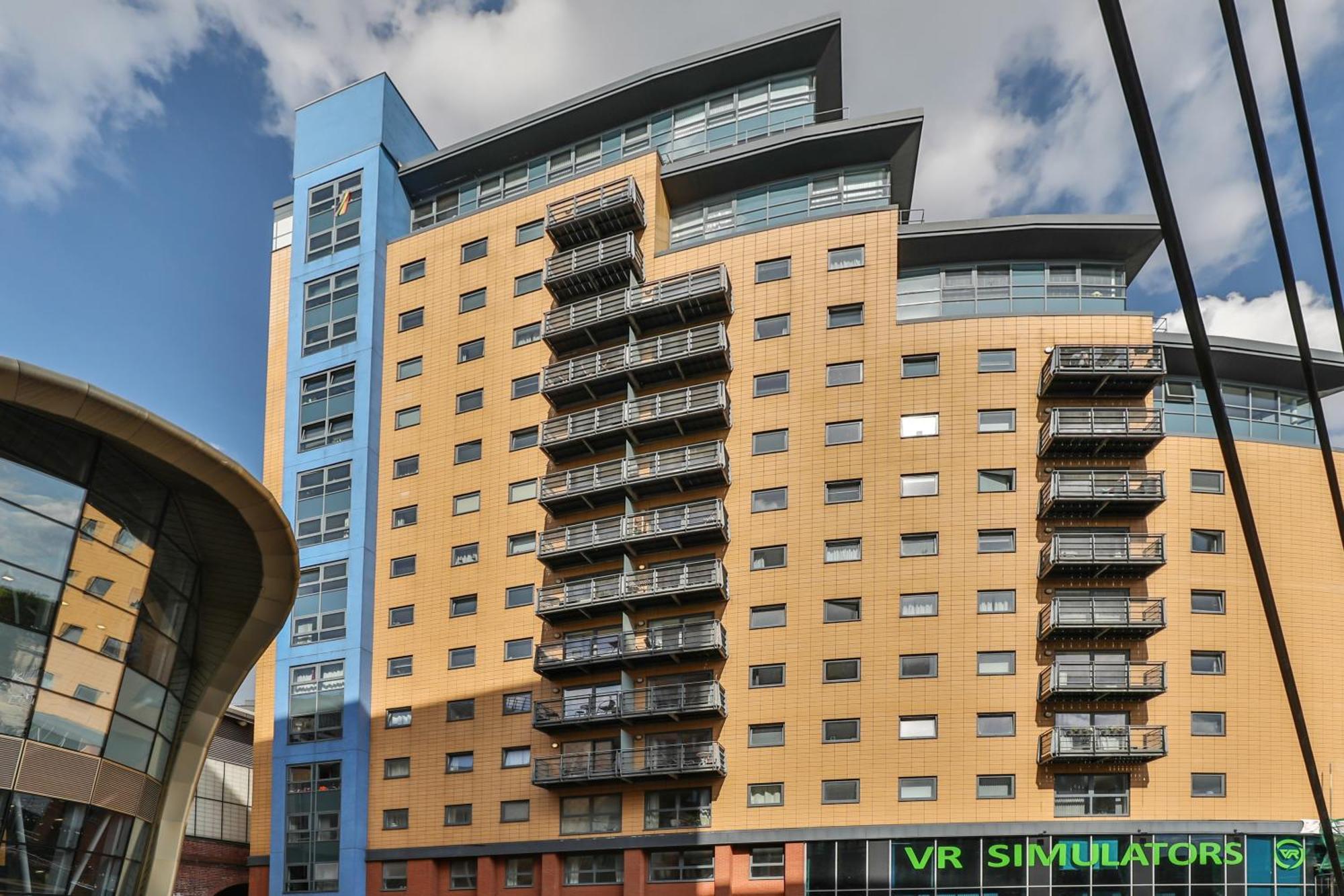 Large Central Penthouse In Leeds Лідс Екстер'єр фото