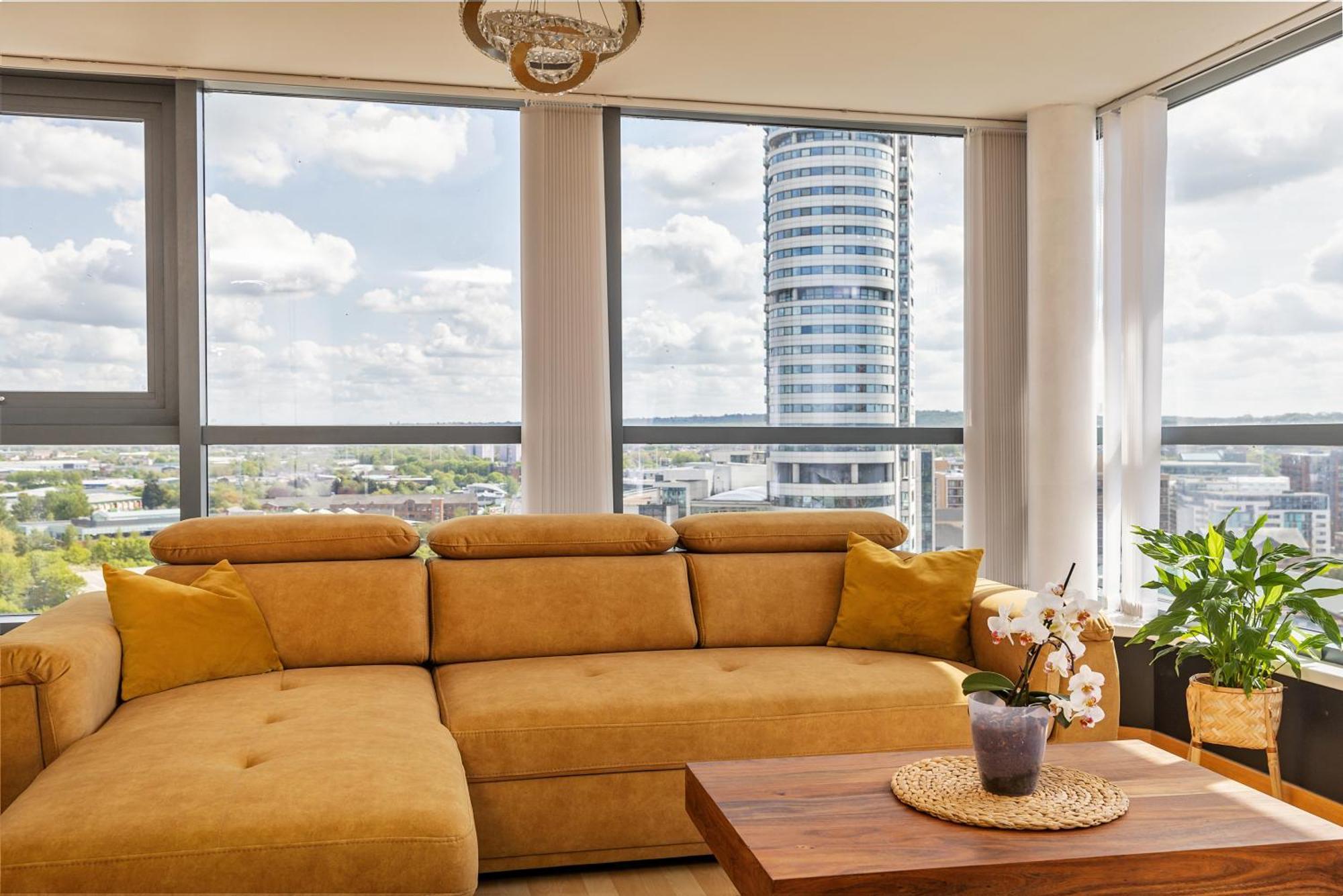Large Central Penthouse In Leeds Лідс Екстер'єр фото