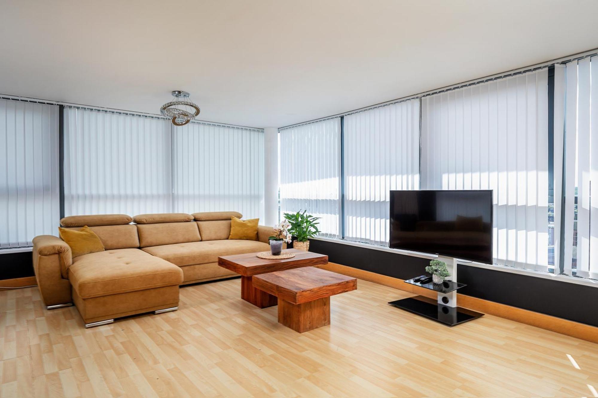 Large Central Penthouse In Leeds Лідс Екстер'єр фото