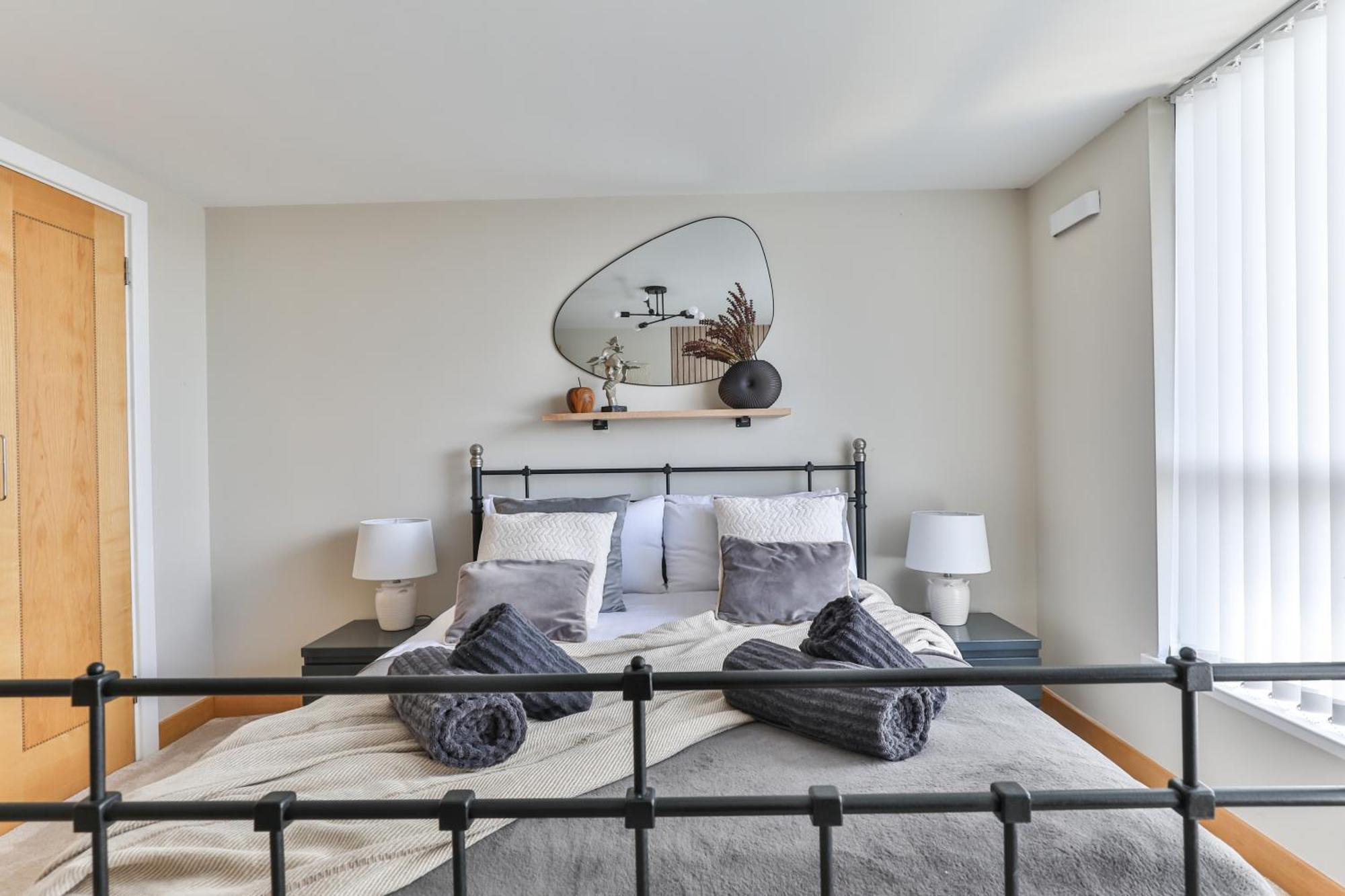 Large Central Penthouse In Leeds Лідс Екстер'єр фото