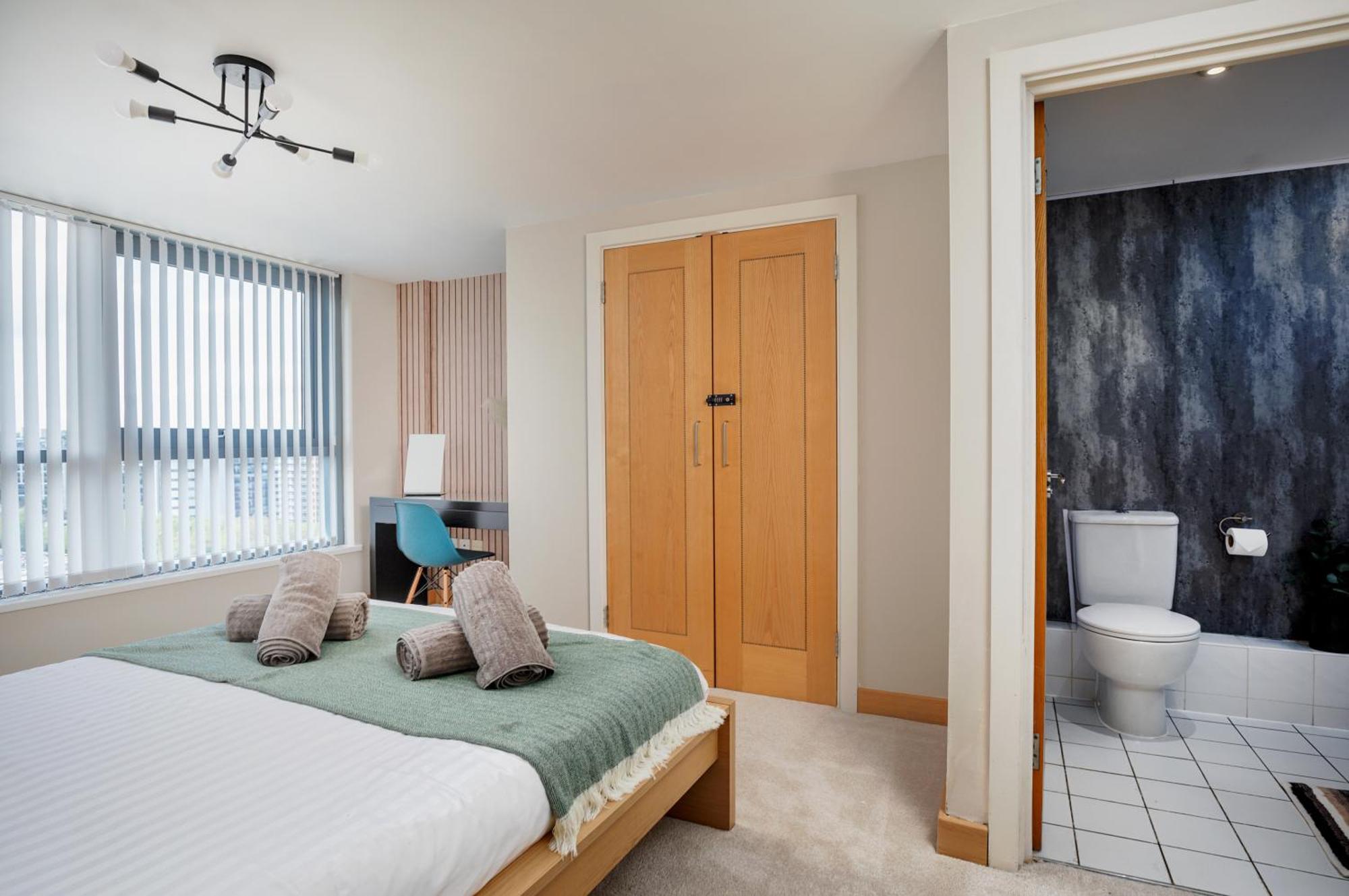 Large Central Penthouse In Leeds Лідс Екстер'єр фото